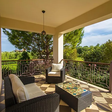 Komfort Ambelókipoi